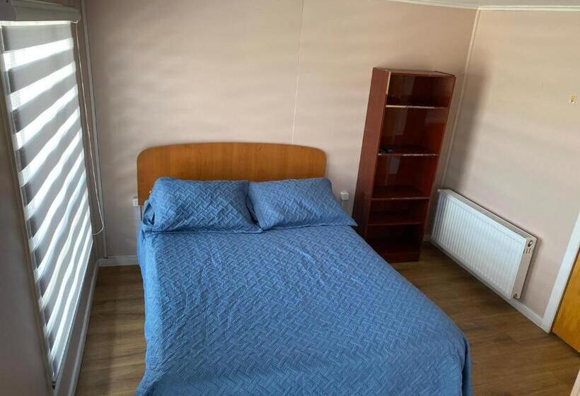مبيت وإفطار World S End Hostal