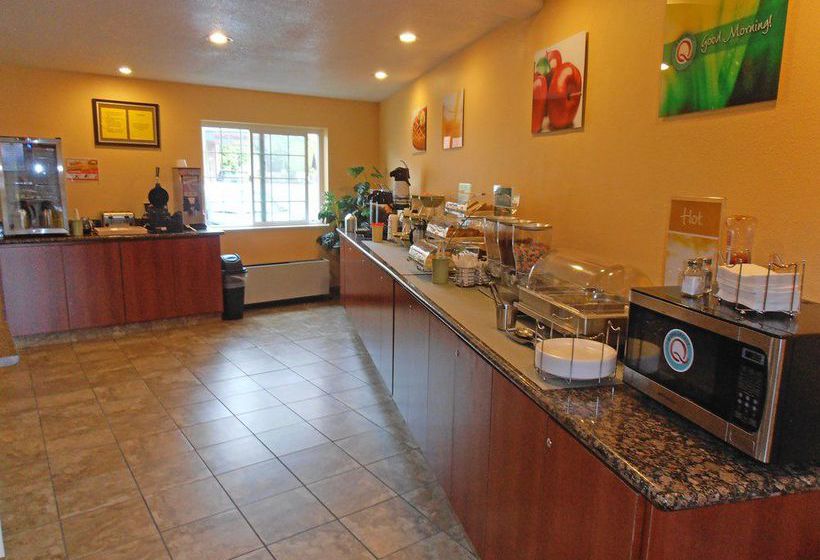 فندق Aloha Inn & Suites