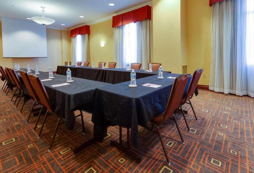 هتل Drury Inn & Suites St. Louis Forest Park