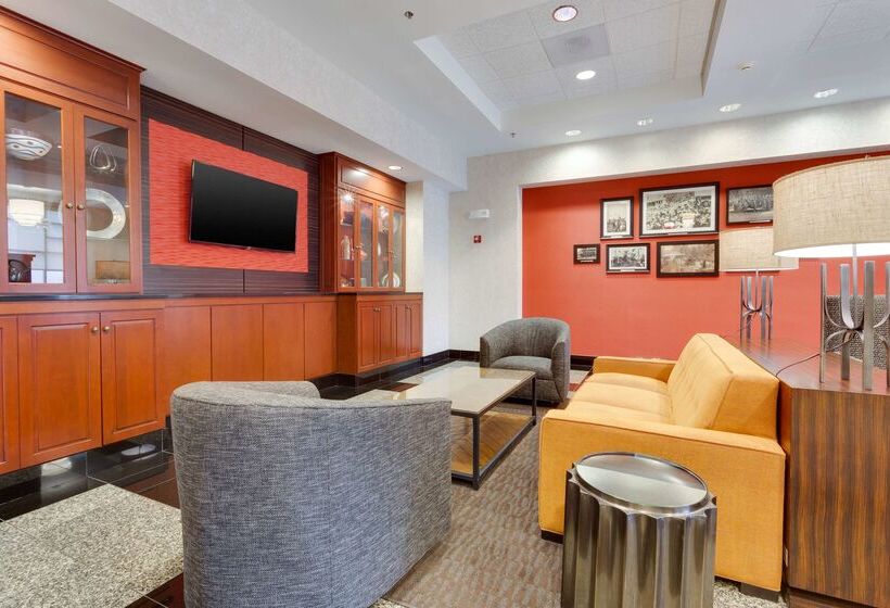 فندق Drury Inn & Suites St. Louis/o Fallon, Il