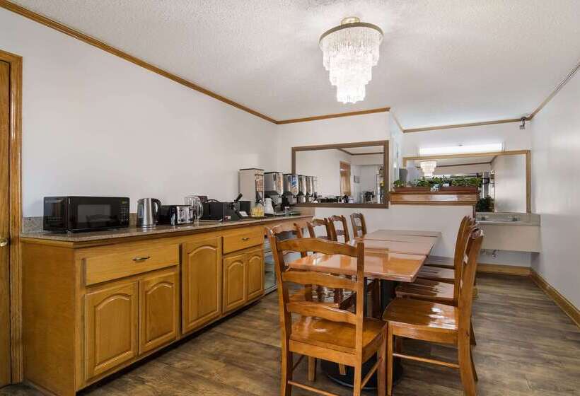 فندق Econo Lodge Calhoun North Damascus