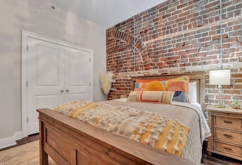 Broughton Street Bungalow   Steps To Everything