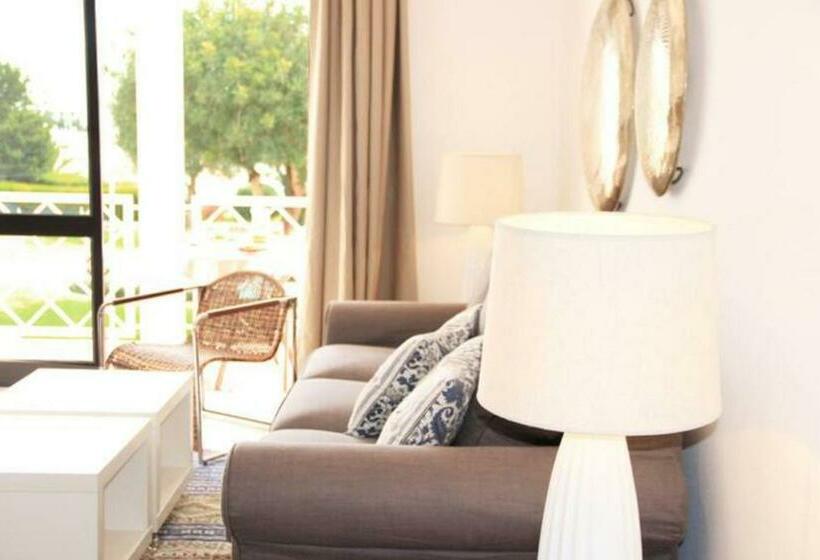Vila Rosa Sunny Apartment W/ Pool By Lovelystay