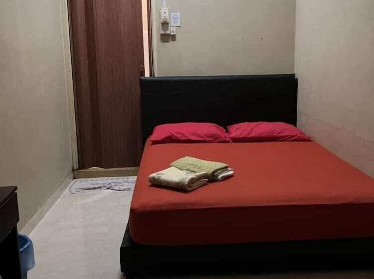 فندق Oyo Homes 90600 Ummi Chalet Dungun