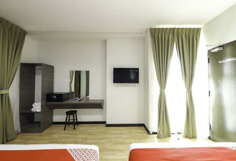 Capital O 812 Hotel Smc Seksyen 13