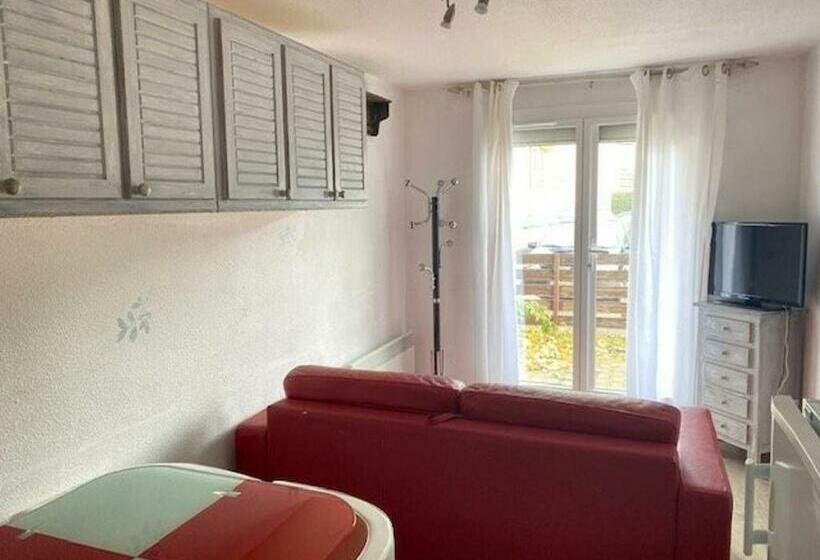Studio Cabine Cozy Avec Terrasse, Parking, Et Casier à Ski Idéal Famille De 4 à Bolquère Fr 1 59