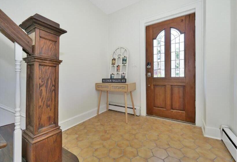Deck View Of Hudson River & Mt Beacon / Boho Suite