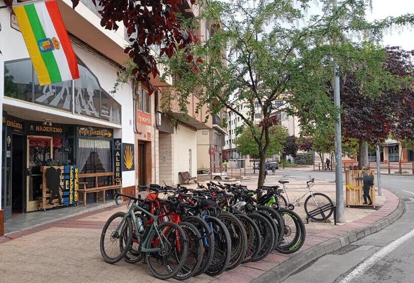 הוסטל El Peregrino Najerino