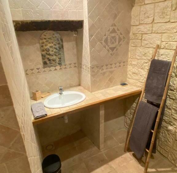 캡슐 호텔 La Fontaine De Vinsobres
