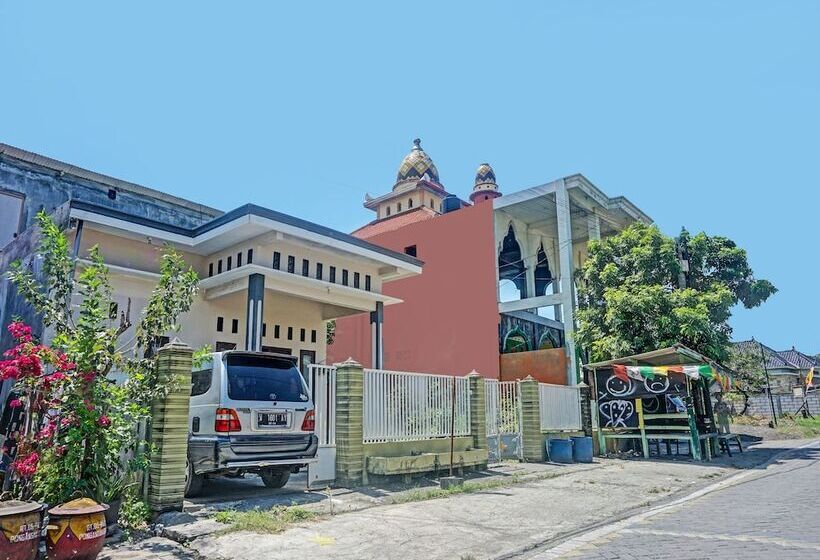 فندق Spot On 91600 Syariah Army Kost & Homestay