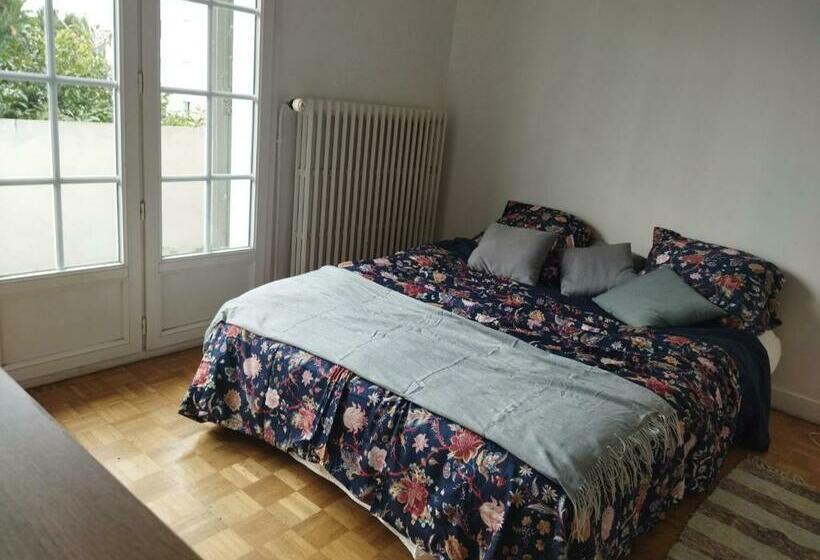 House Outskirts Of Paris