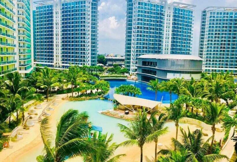 Azure Urban Resort A1 Balcony Near Mall Airport