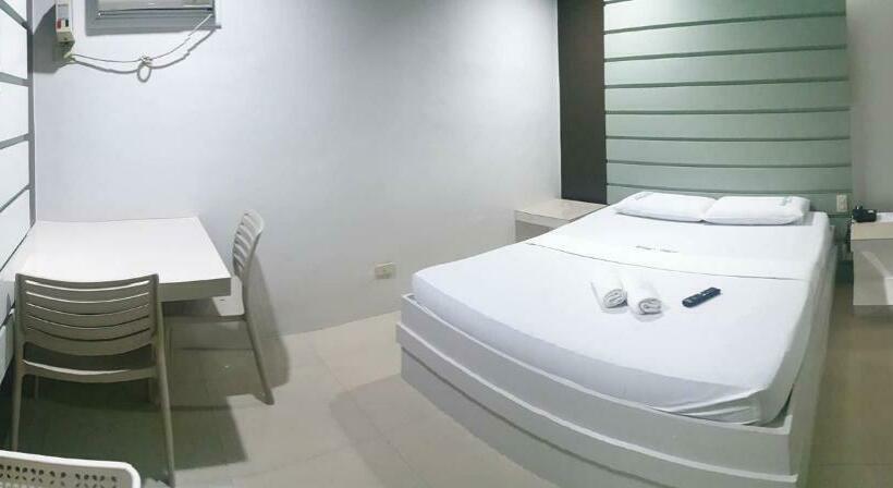 모텔 King S Place Express Inn