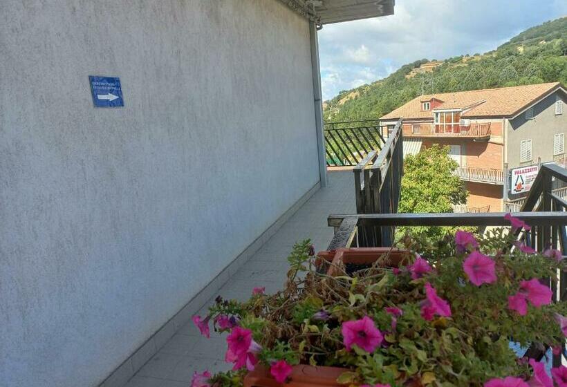 Пансион Bb Cesarò Mariolo House