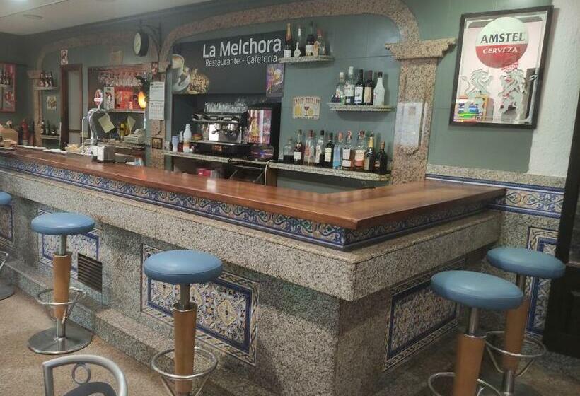 פנסיון Hostal Restaurante Bar Cafeteria La Melchora