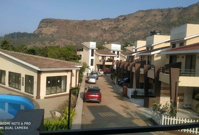 Villa At Lonavala Saga Montana