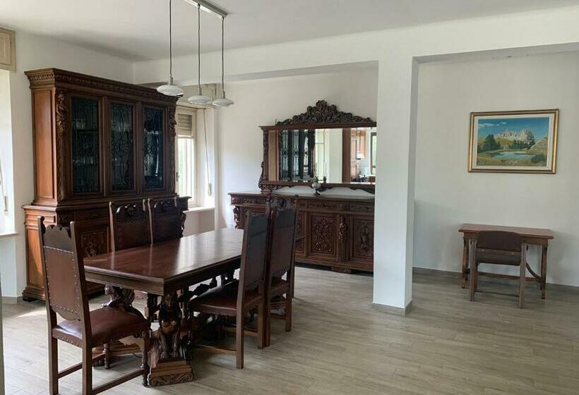 Big Appartement   9 Guests   Air Conditionning And Courtyard