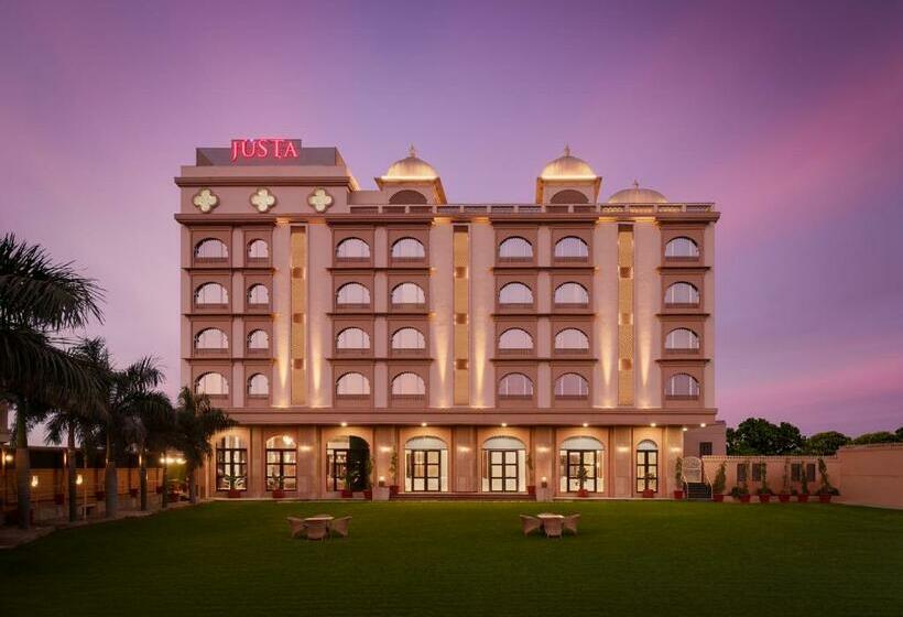 Jüsta Ssatva Resort, Udaipur