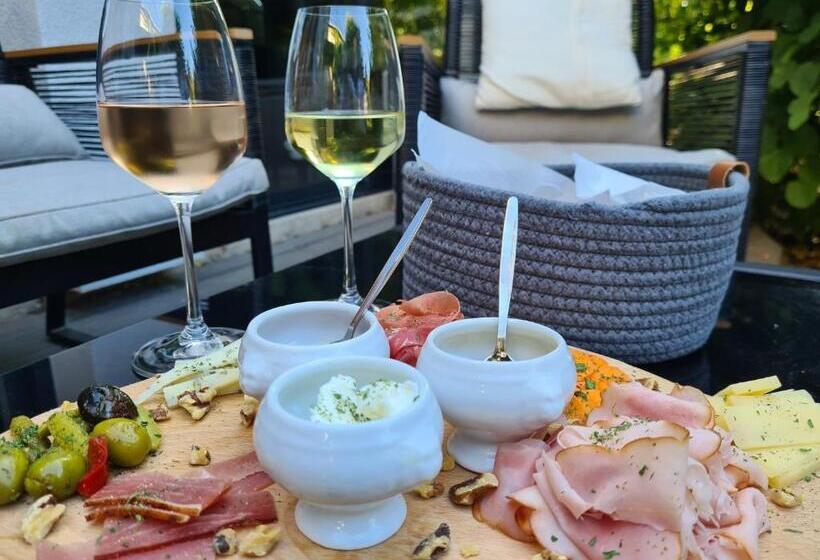 مبيت وإفطار La Suite Mélusine   Spa Du Souffle Du Saule
