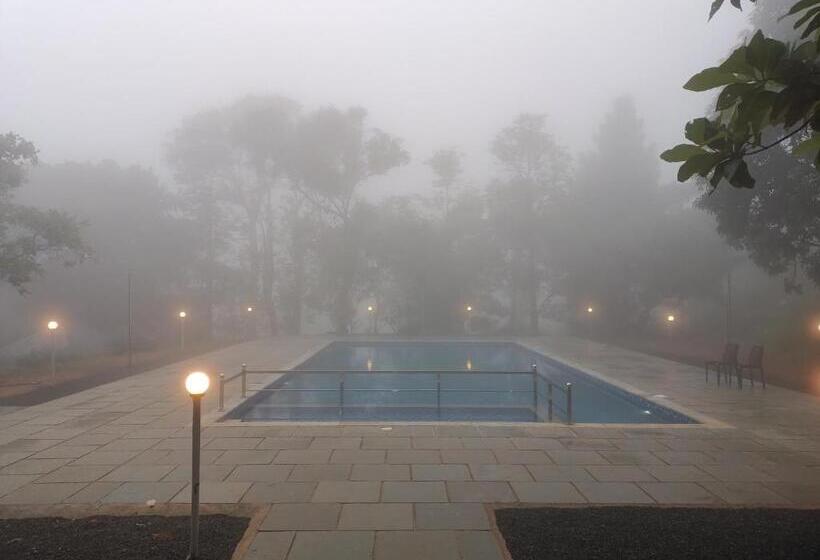 Forest And River Edge Resort