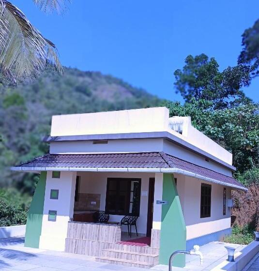 Forest And River Edge Resort