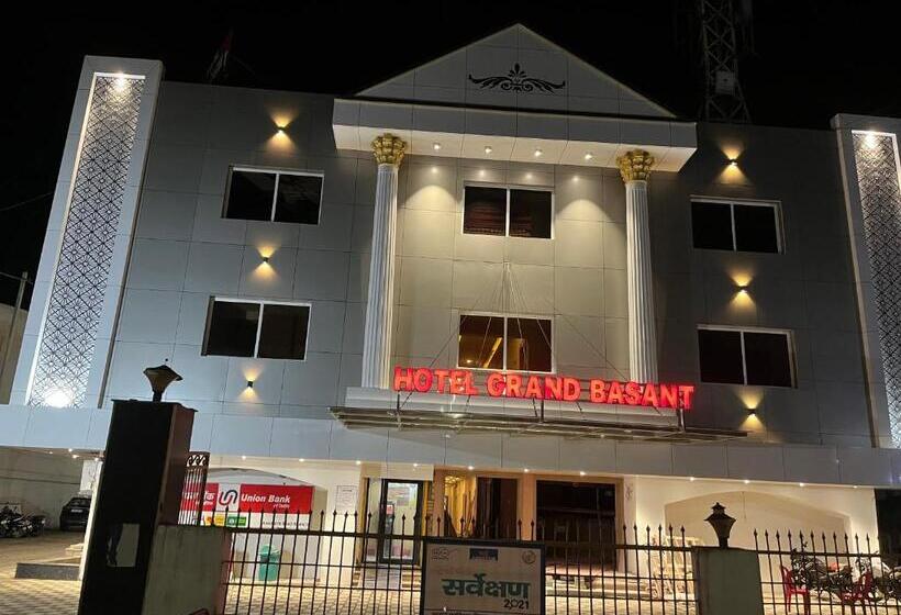 Отель The Grand Basant