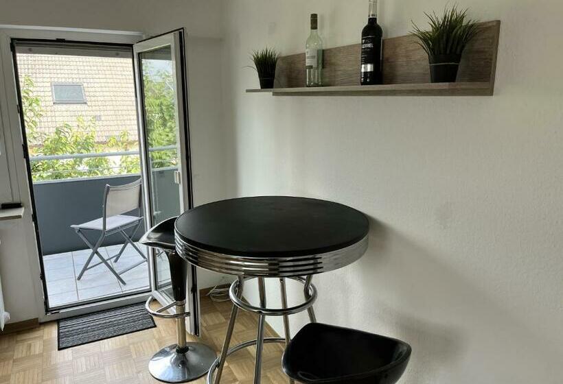 Terminal 49 Ferienwohnung In Stuttgart Airport Mit Terrasse