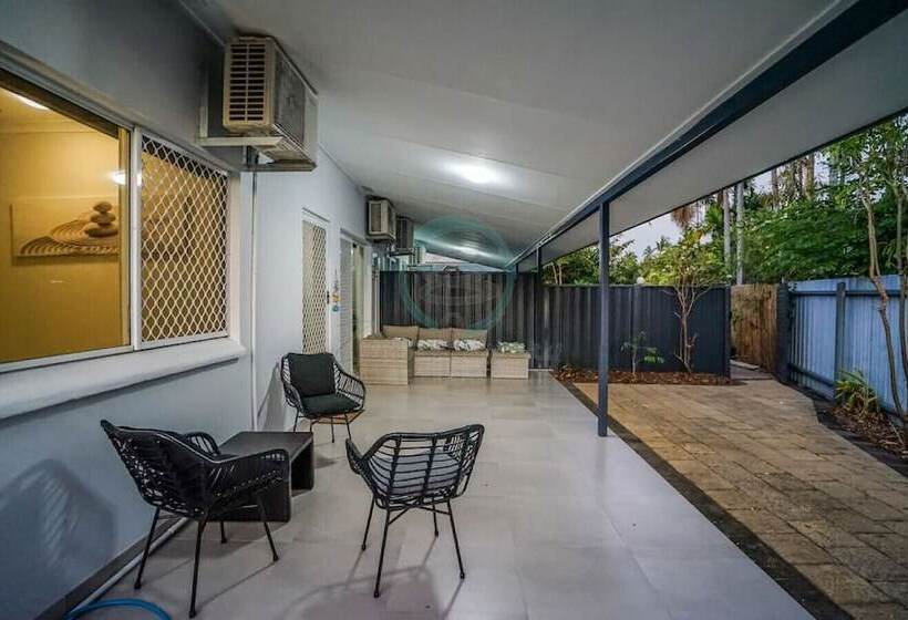 Zen Hideaway   Cozy 2br Modern Unit