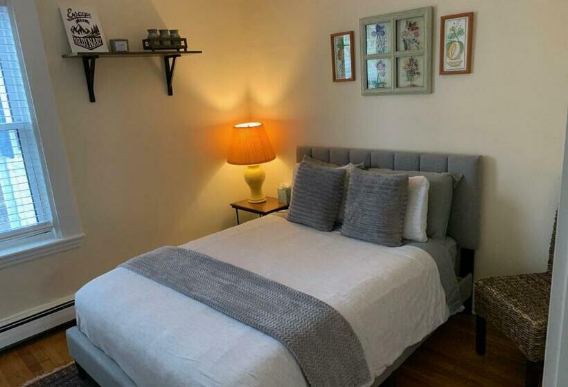 Bright 2 Br, Pets Welcome, Steps To Lake, Restaurants And Train