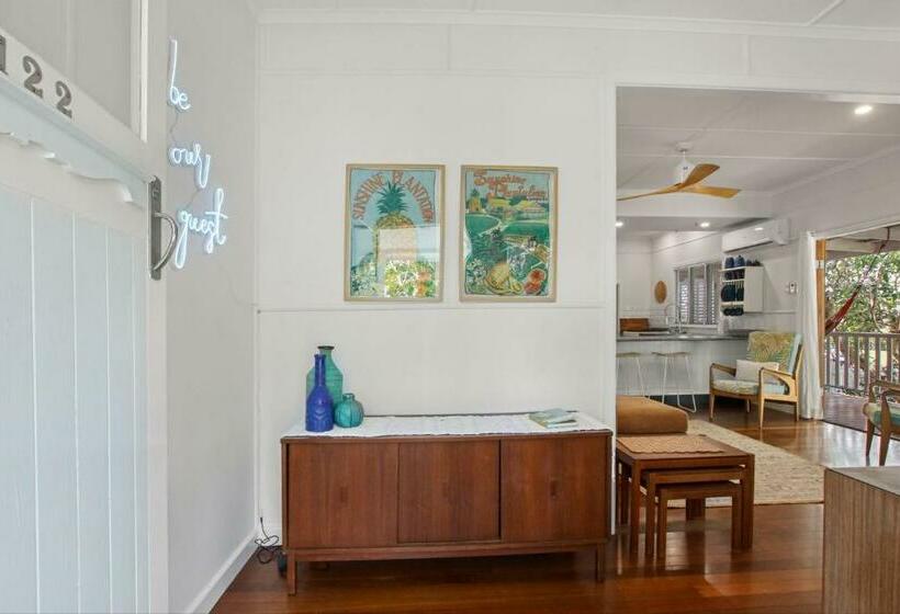 Landsborough Pde 122 Golden Beach