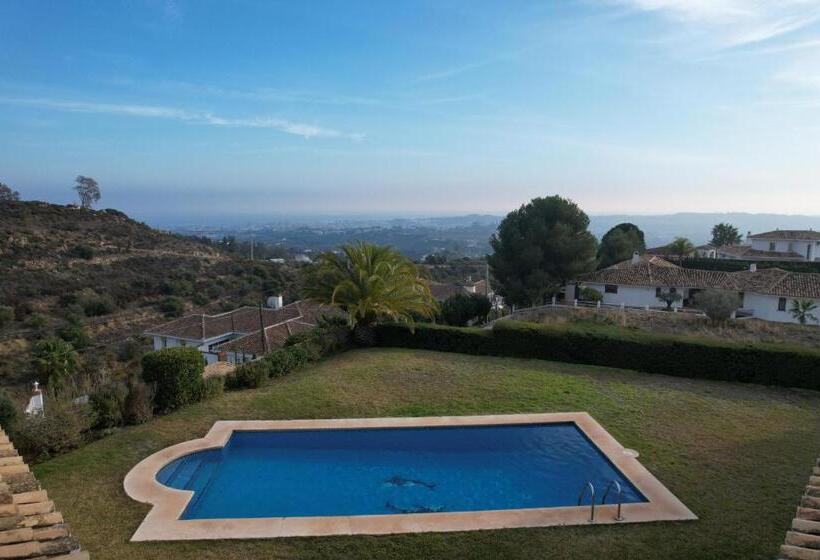 Luxury Villa With Fantastic View