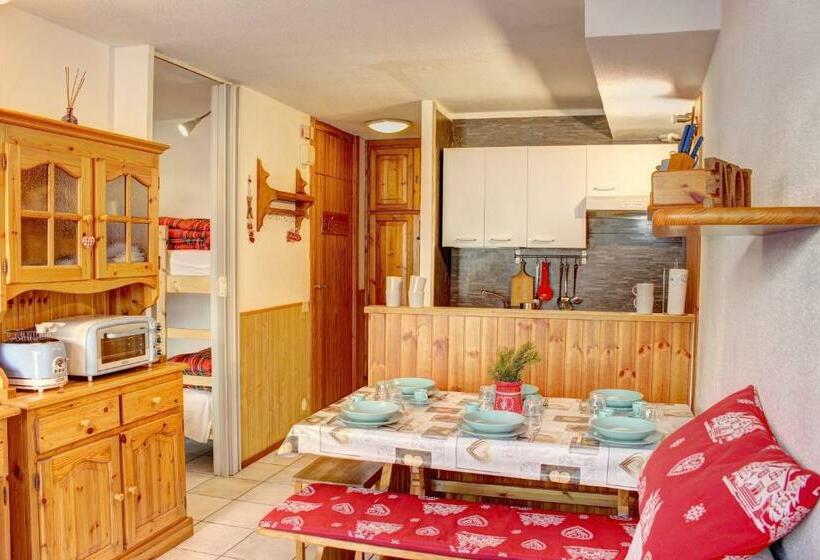 Marcolski Home Schuss 1