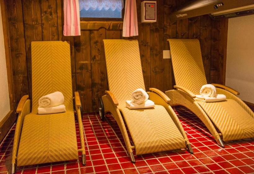 تختخواب و صبحانه Pension Daniel