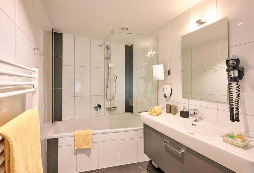 تختخواب و صبحانه Pension Widderstein