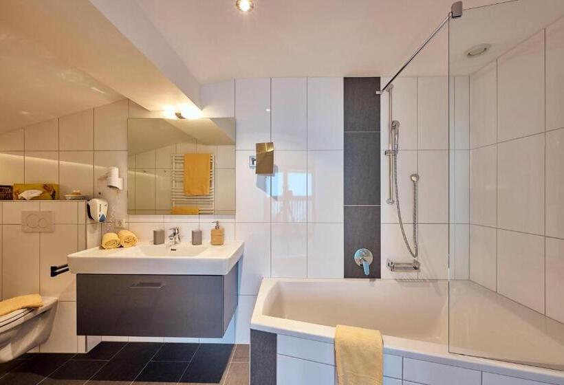 تختخواب و صبحانه Pension Widderstein