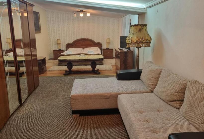 Bástya Wellness Hotel   Nyírbátor