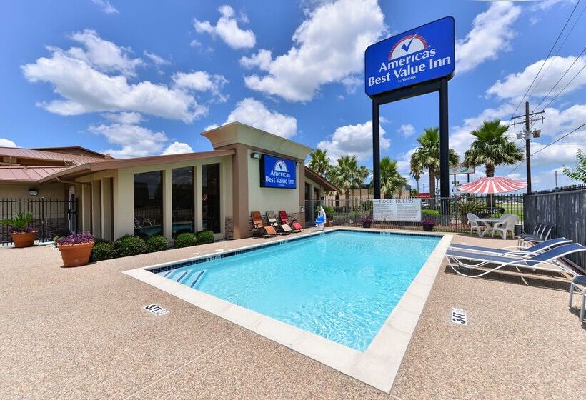 בית מלון כפרי Americas Best Value Inn Angleton