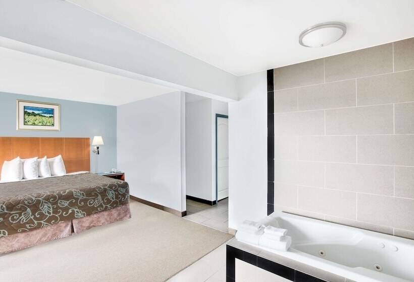 فندق Days Inn By Wyndham Watertown Fort Drum