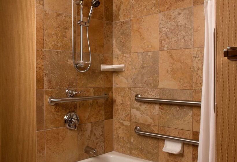 فندق Hampton Inn Tomah