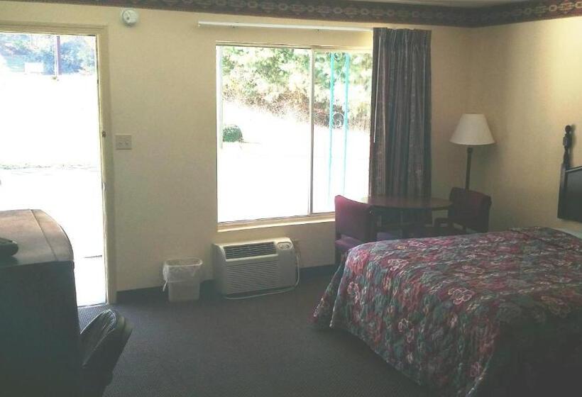 هتل Scottish Inn Maggie Valley