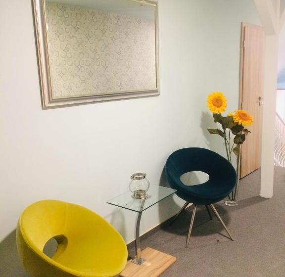 فندق Tulipan Panzio