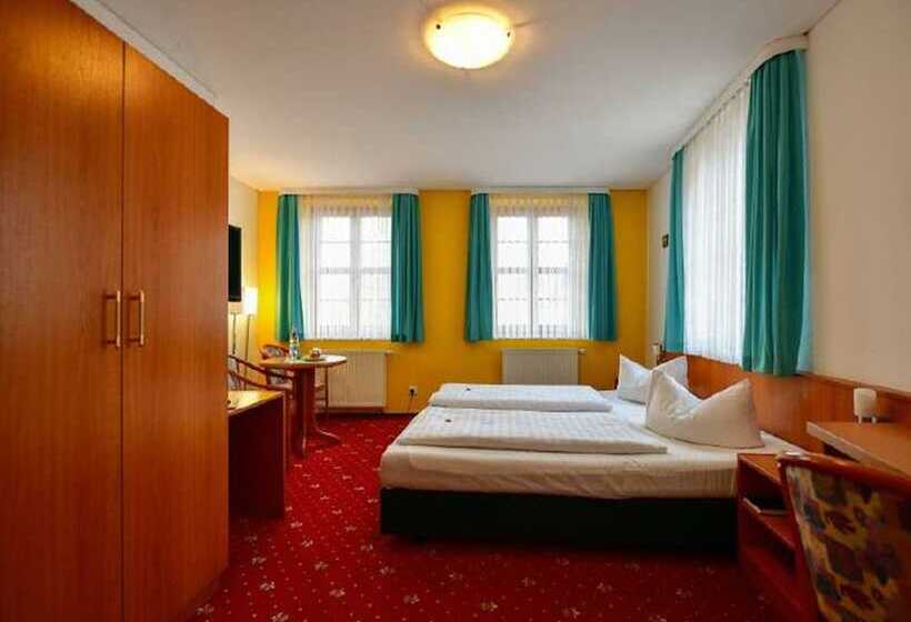 호텔 Zum Goldenen Löwen