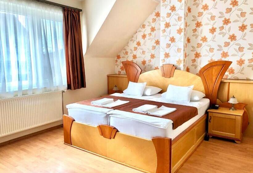 Hét Vezér Apartman