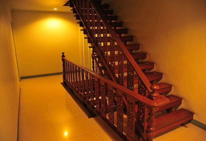 Magic House Hostel