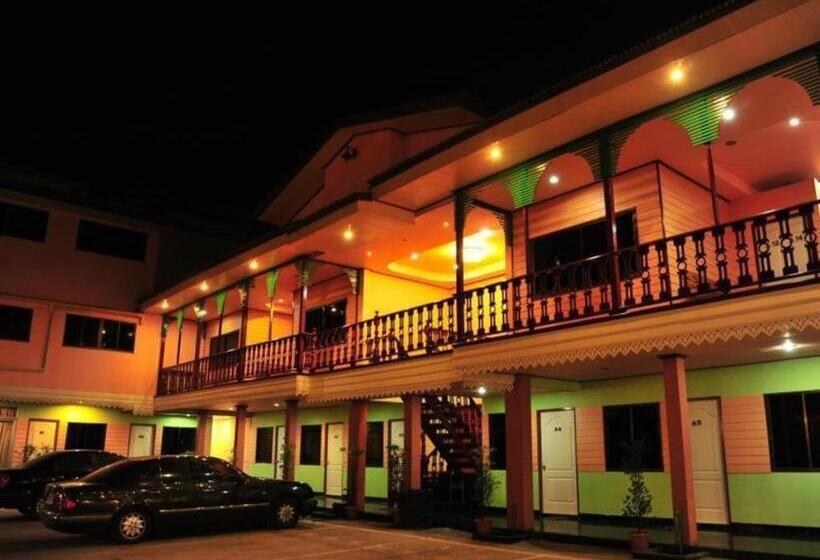 Magic House Hostel