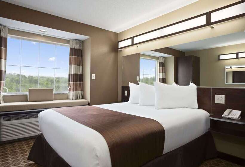 בית מלון כפרי Sonesta Essential Fairmont