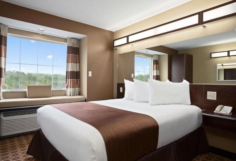 בית מלון כפרי Sonesta Essential Fairmont