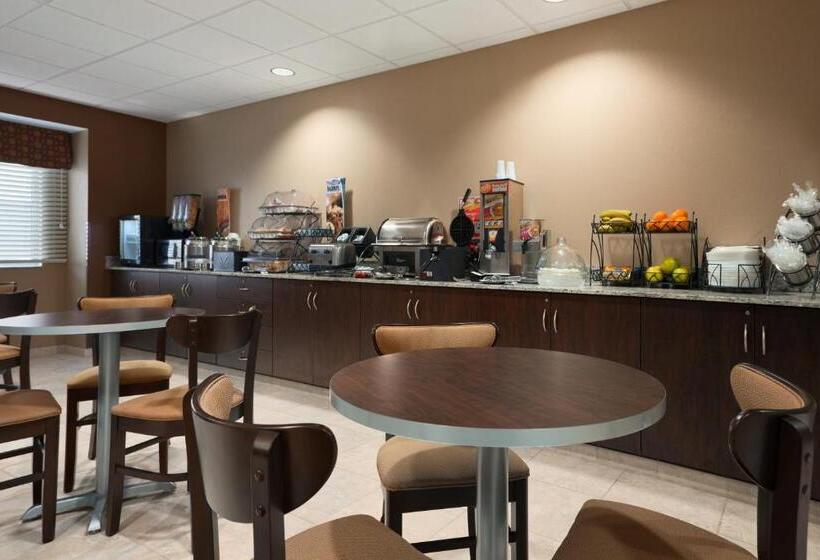 בית מלון כפרי Sonesta Essential Fairmont