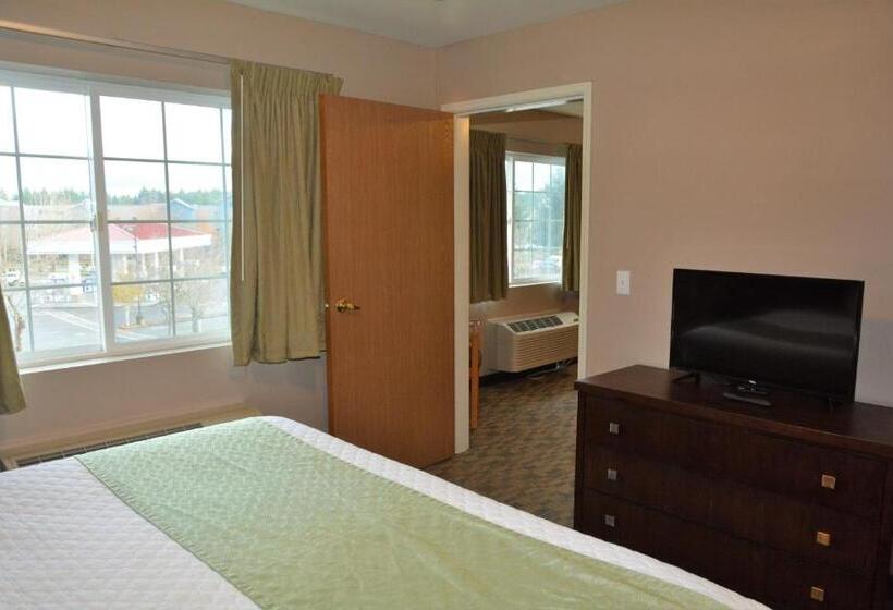 بنسيون Fairbridge Inn & Suites Dupont