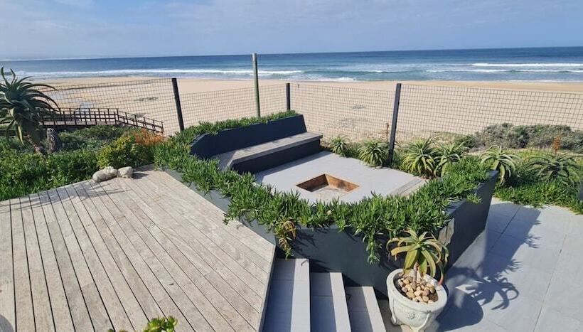 פנסיון On The Beach Guesthouse Jeffreys Bay